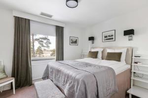 Family King Room with Sofa Bed room in Hotel Malmkoping; Sure Hotel Collection by Best Western
