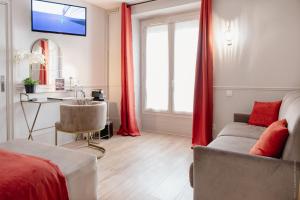 Hotels A l'Hotel Des Roys : photos des chambres