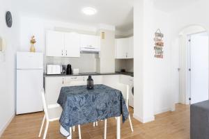 Home2Book Cardón Sunny Design Home Los Cristianos