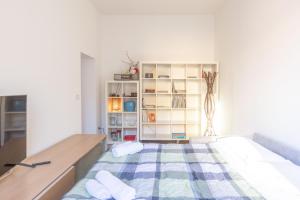 Nel Ghetto, Bologna by Short Holidays