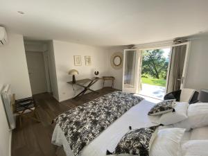 Villas A CASA BIANCA Exceptional luxurious provencale villa with pool : photos des chambres