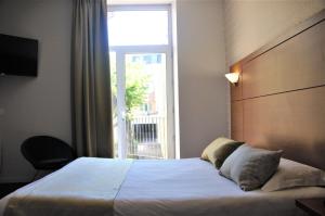 Hotels The Originals City, Hotel Bristol, Le Puy-en-Velay (Inter-Hotel) : photos des chambres