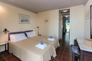 Barbati Breeze apartments