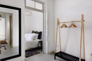 Crooked Floor House - ground floor