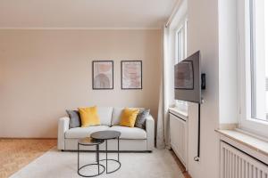 Flats 4 You, Moderne City Wohnung Nähe HBF, DÜ-Messe 20 Min, Netflix, Küche