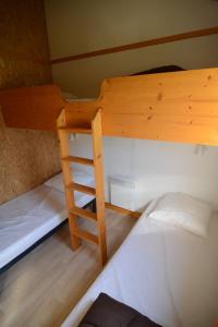 Campings Les Chalets de Condrieu : photos des chambres