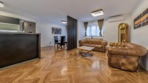 President Apartment with Sauna