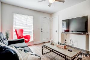 Recently Remodeled Home Close to South Congress
