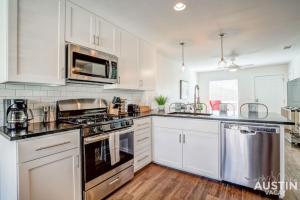 Recently Remodeled Home Close to South Congress