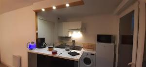 Sandys 2 beds apartment Calme Parking Tramway