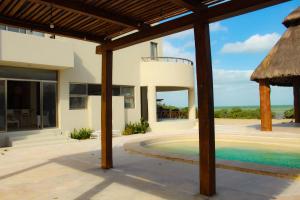 Villa Karpatos