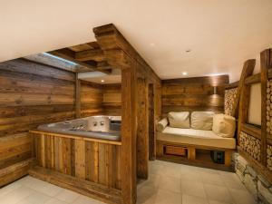 Chalet traditionnel avec jacuzzi, sauna et animaux admis - FR-1-566-23