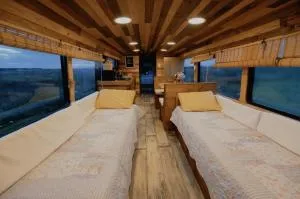 Bus Casa en observatorio de aves - La Chamiza