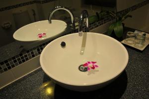 Boonjumnong Modern Apartment