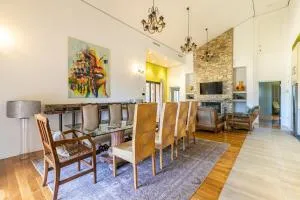 Bali and Eva Midlands - Fort Nottingham