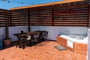 "Escapada perfecta" casa con albeca, jacuzzi y roof garden