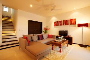 Villa 4 Bedrooms with private pool at Oxygen Bangtao