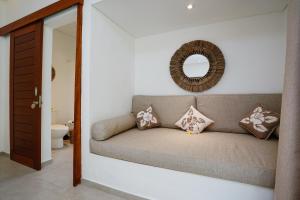 Villa Pulau I, 1BR Luxury Private Villa with Pool in North of Bali, Pemuteran, within Walking Distance to a Wild Beach