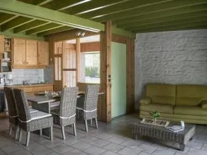 Gîte charmant avec grand jardin, terrasse et wifi, proche Vichy, idéal famille et animaux bienvenus - FR-1-489-260 - Charroux-dʼAllier