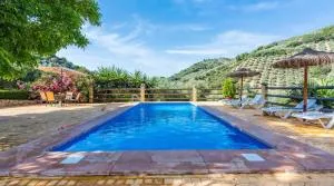 Charming Villa in Montefrío with Private Pool - La Carrera de la Viña