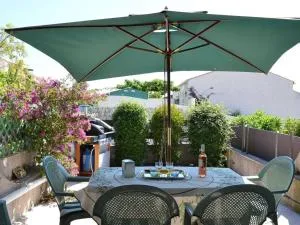 Maison familiale climatisée, 6 couchages, proche plage et centre, terrasse, parking privé - FR-1-229D-79 - 弗勒里