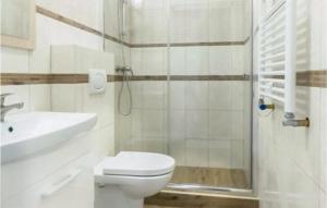 Gorgeous Apartment In Karwia