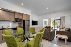 Lantern 17 Deluxe - Parking