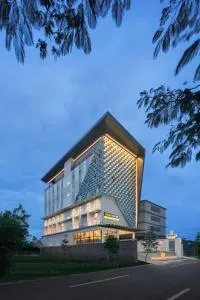 MaxOneHotels at Kota Harapan Indah-Bekasi - 贝克西