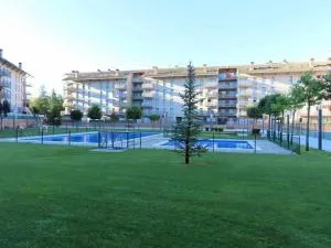 Precioso atico con bonitas vistas a la Peña Oroel - Ulle