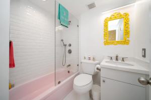 Renovated studio in the heart of Palm Beach - free parking, security box