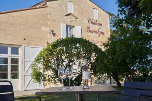 B&B / Chambres d'hotes Chateau Bonalgue - Pomerol : photos des chambres