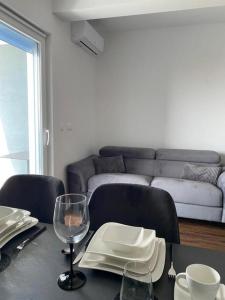 Apartment in Lokva Rogoznica with sea view, balcony, air conditioning, WiFi 5118-4