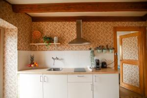 Charming Vinyard House - Lake Geneva