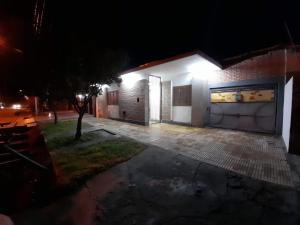 Casa cómoda, todos los servicios!!!!