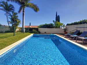 Villa Garajau by LovelyStay