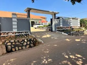Beautiful family House - Mukono