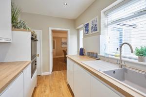 Host & Stay - Ebb Tide