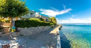 Apartments Dinka Vantačići - 万塔西西