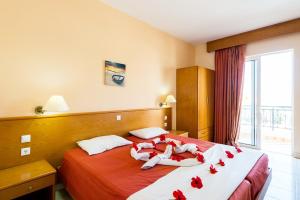 Suite with Pool View room in Summer Memories Aparthotel