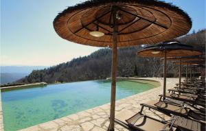 Maisons de vacances Stunning Home In Saint-laurent-le-pape With Outdoor Swimming Pool, Sauna And Private Swimming Pool : photos des chambres