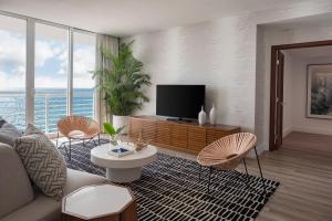 Presidential Suite, 1 King, Ocean view, Corner room room in The Westin Fort Lauderdale Beach Resort