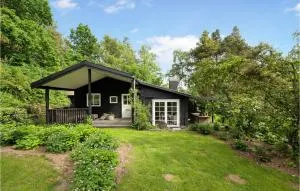 4 Bedroom Amazing Home In Knebel - Strands