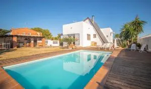 R138 Casa Jessy con gran jardin, piscina y AC - Castellet