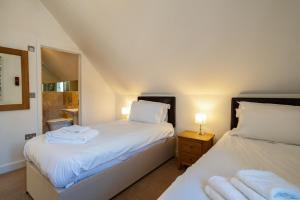 Trewhiddle Retreat V27 by Together Travel - Luxury 3-Bedroom Villa