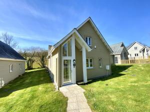 Trewhiddle Retreat V19 by Together Travel - Luxury 4-Bedroom Villa