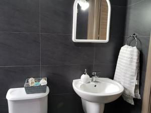 Cozy Apartment Close to the SEA 4