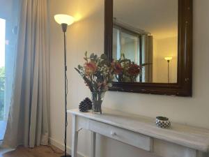 Appartements Appartement renove avec clim, parking et terrasse a 500m du port - FR-1-225C-113 : photos des chambres