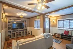 The Cub Cottage in North Pole AK - North Pole