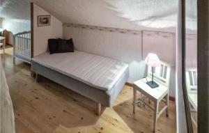 Beautiful Home In Vena With Wifi