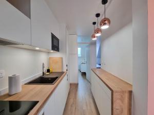 Travel Homes - NewGate 3, elegant, heart of Colmar